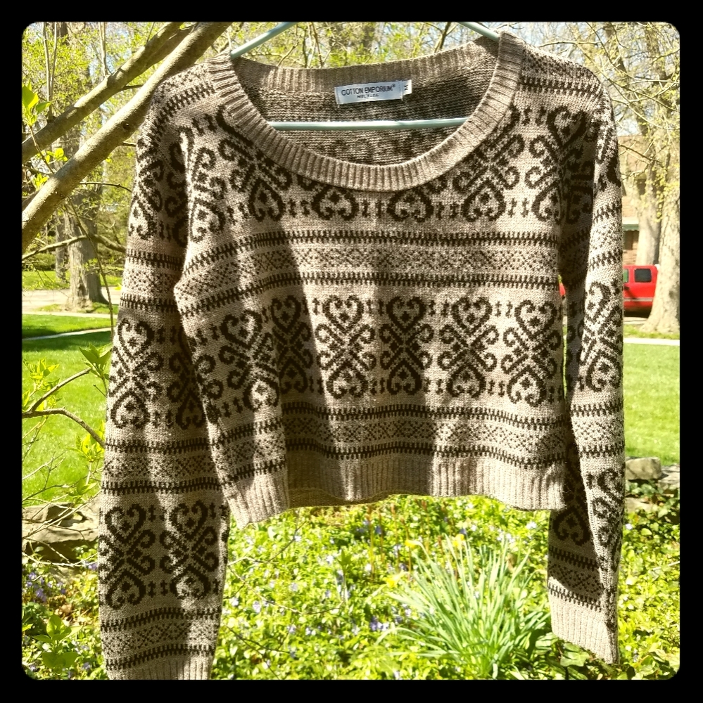 Printed cropped sweater